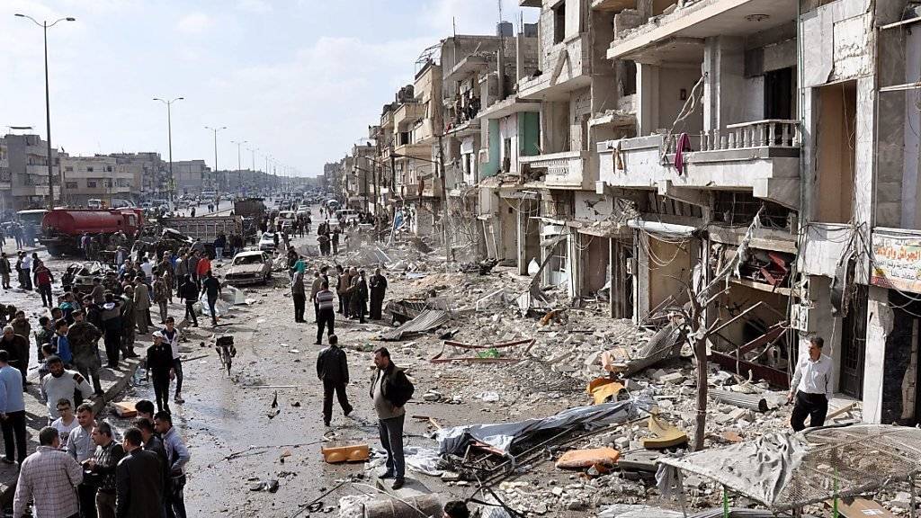 Die syrischen Städte ähneln einander auf tragische Weise immer mehr- als Trümmerlandschaften. Im Bild: Homs nach dem jüngsten Doppelanschlag.