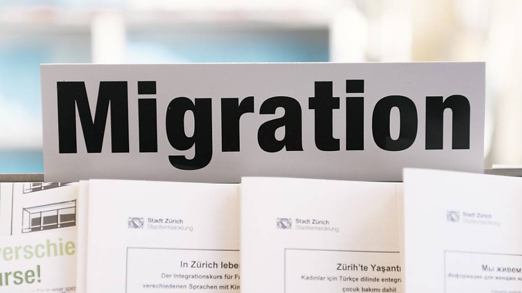Der Ständerat will dem Staatssekretariat für Migration (SEM) im kommenden Jahr für die Asyl-Sozialhilfe 30 Millionen Franken weniger zur Verfügung stellen als der Bundesrat. (Themenbild)