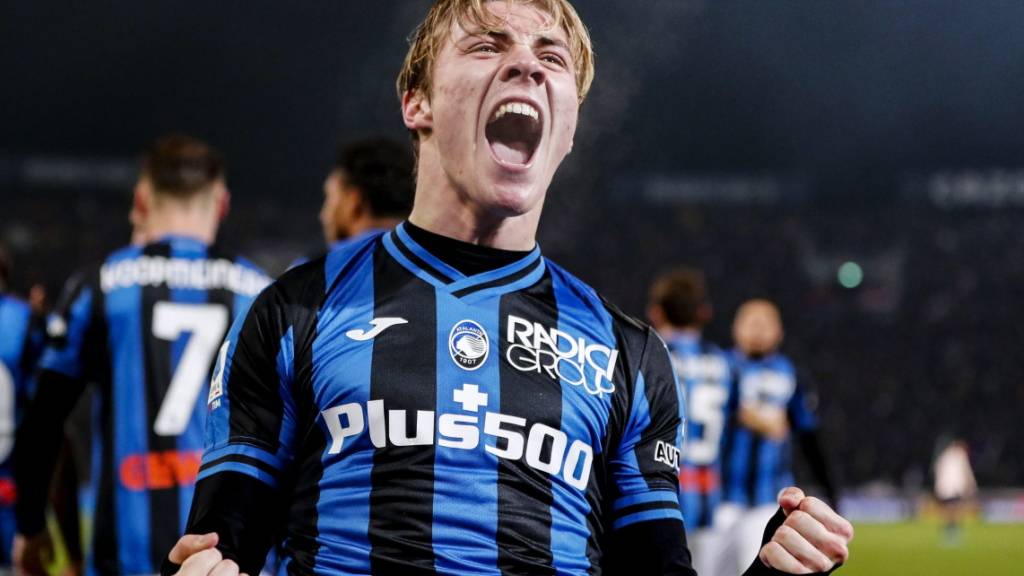 Rasmus Höjlund verlässt Atalanta Bergamo nach nur einem Jahr Richtung England. Bei Manchester United unterschreibt der Däne einen Fünfjahresvertrag