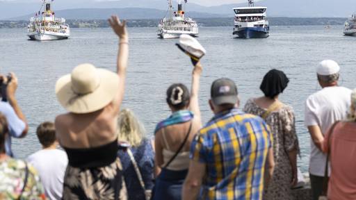 Schiffsparade der CGN lockt 8000 Menschen nach Nyon VD