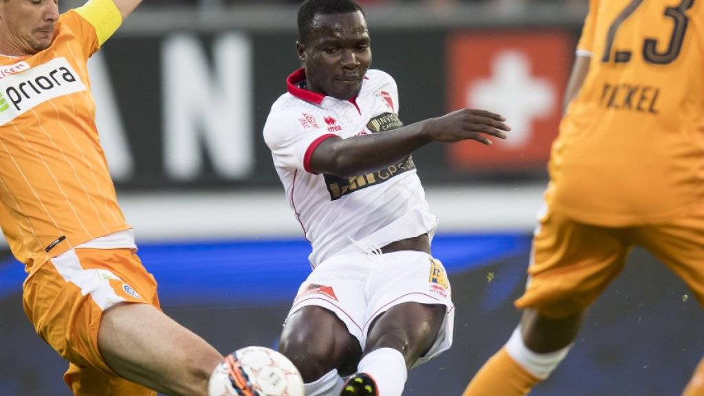 Der Sittener Chadrac Akolo geht nun in der Bundesliga für Stuttgart auf Torjagd