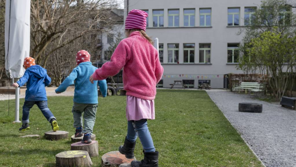 Die EU-Kommission verklagt Österreich vor dem Europäischen Gerichtshof. Grund sind die Kindergeld-Regeln für EU-Bürger, die in Österreich arbeiten und deren Kinder aber im Heimatland leben. (Themenbild)