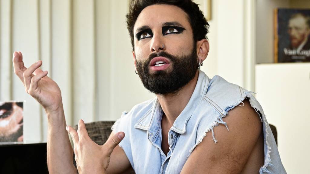 Conchita Wurst hat 2014 den Eurovision Song Contest für Österrreich gewonnen. Jetzt soll der Travestiekünstler die von Stefan Raab geplante deutsche Alternative moderieren. (Archivbild)