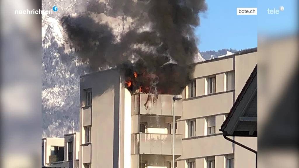 Balkonbrand in Brunnen rief Grossaufgebot auf den Plan