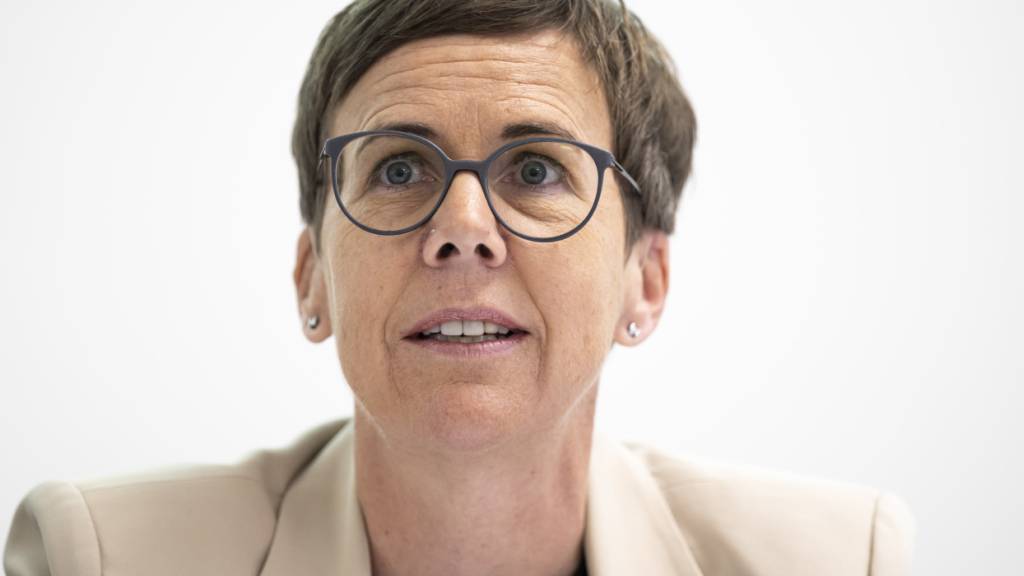 Finanzdirektorin Cornelia Kaufmann-Hurschler (Mitte) ist mit dem von ihr vorgelegten Budget nicht zufrieden. (Archivaufnahme)