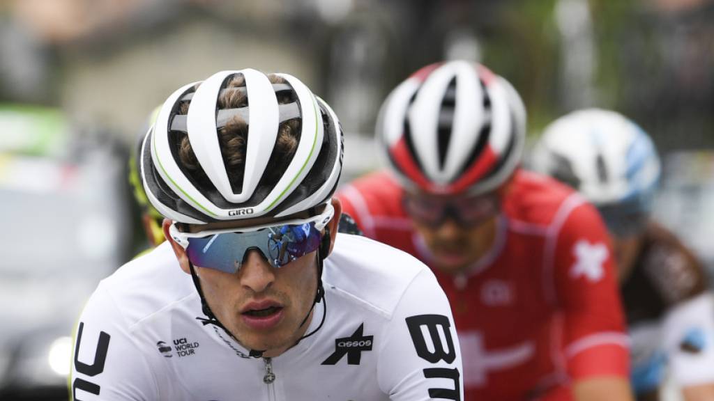Gino Mäder zeigt auf der vorletzten Etappe von Paris - Nizza eine starke Leistung.
