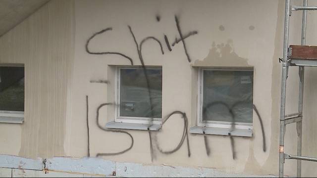 Moschee-Ärger: Schweineblut und «Shit Islam»-Graffity