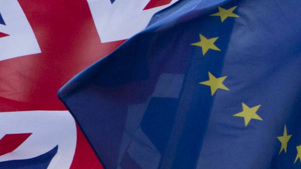 Die EU und das Vereinigte Königreich haben sich am Freitag in Brüssel auf die wichtigsten drei Fragen für den EU-Austritt Grossbritanniens im grundsätzlich geeinigt. Geben die EU-Chefs nächste Woche grünes Licht, kann mit der zweiten Verhandlungsphase begonnen werden.