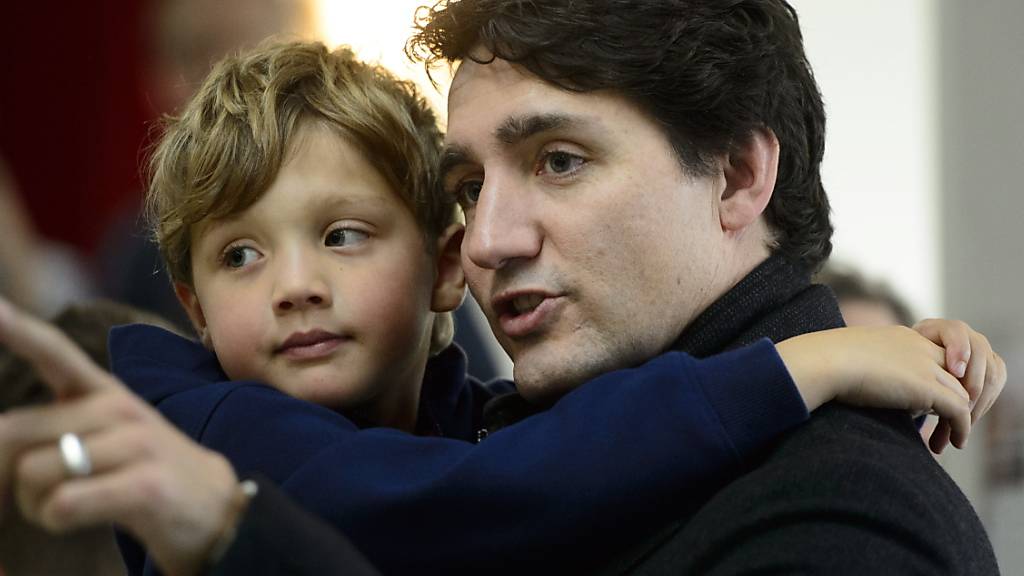 Die Liberalen von Premierminister Justin Trudeau sind bei der Parlamentswahl in Kanada vom Montag erneut stärkste Kraft geworden.