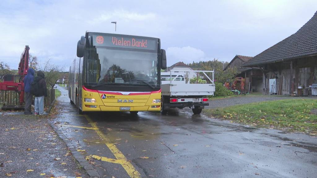 Schockierende Gewalt: Viertklässler wird in Dottikon im Postauto verprügelt
