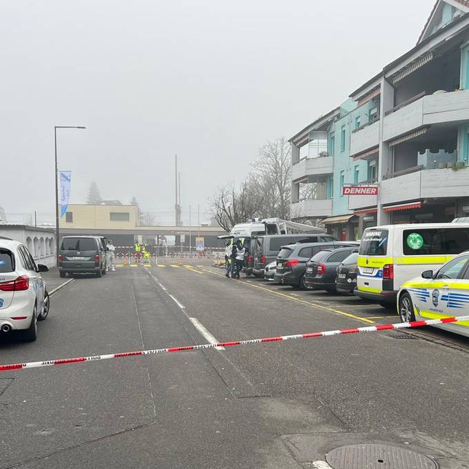 Mann tötet seine Frau in Imbiss in Rupperswil
