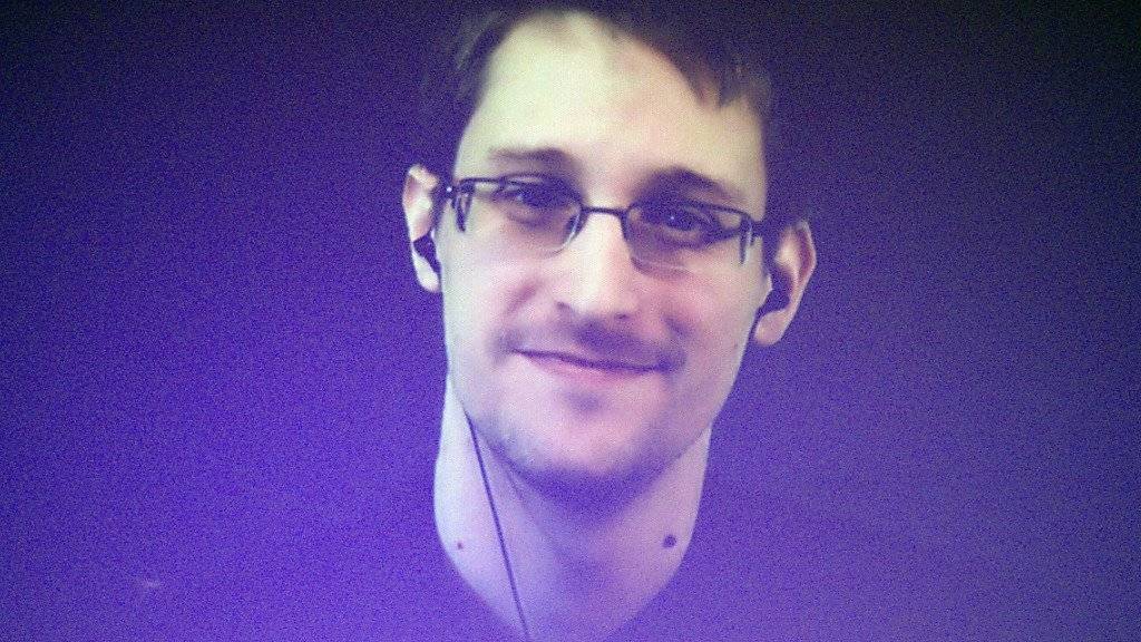 Edward Snowden während einer Video-Konferenz einer von Amnesty International in Paris organisierten Kampagne (Bild vom Dezember 2014).