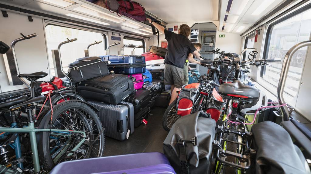 Touristen reisen mit viel Gepäck: Zentralbahn reagiert auf Platzprobleme