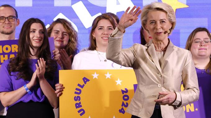 Europawahl: Parteibündnis mit von der Leyen klar vorne