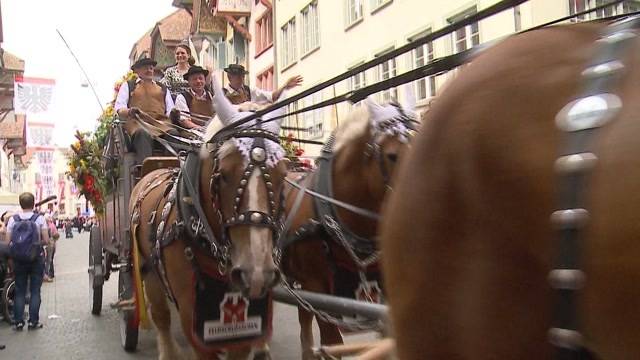 Volksmusikfest: Der grosse Umzug