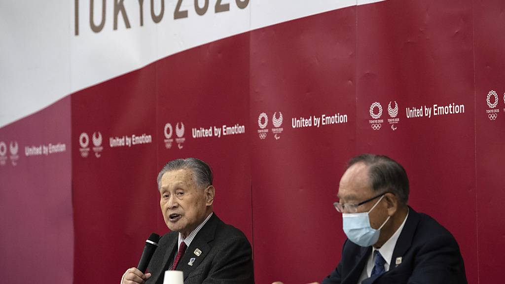 OK-Präsident Yoshiro Mori (links) hatte für einmal gute Nachrichten zu verkünden: Alle 68 japanischen Sponsoren haben ihre Verträge verlängert