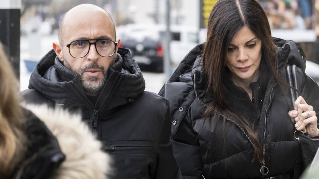 Das Zwangsmassnahmengericht des Kantons Wallis hat die Massnahmen für Jessica Moretti (rechts) um drei Monate verlängert. Eine gleichlautende Entscheidung dürfte in Kürze auch für Jacques Moretti (links) ergehen.