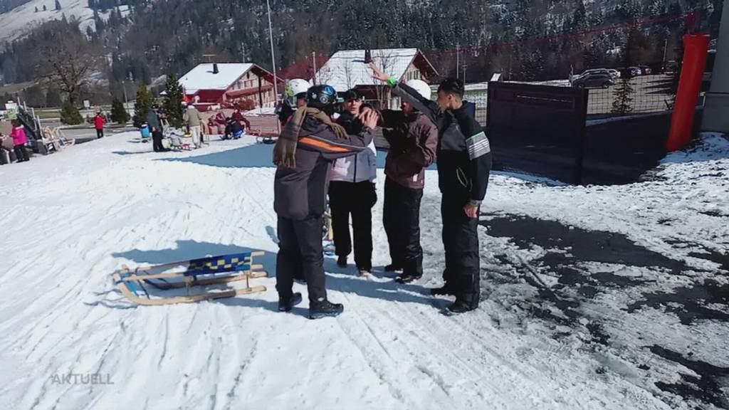 Ab in den Schnee: Asylbewerber dürfen dank Spenden in die Melchsee-Frutt