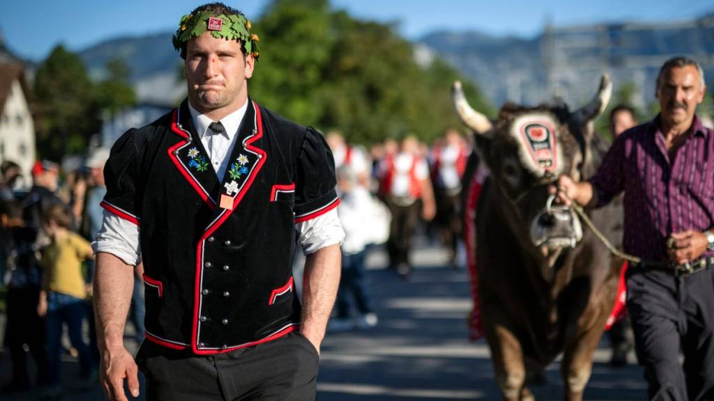 Der Schwingerkönig Armon Orlik in seiner Heimat Maienfeld GR.