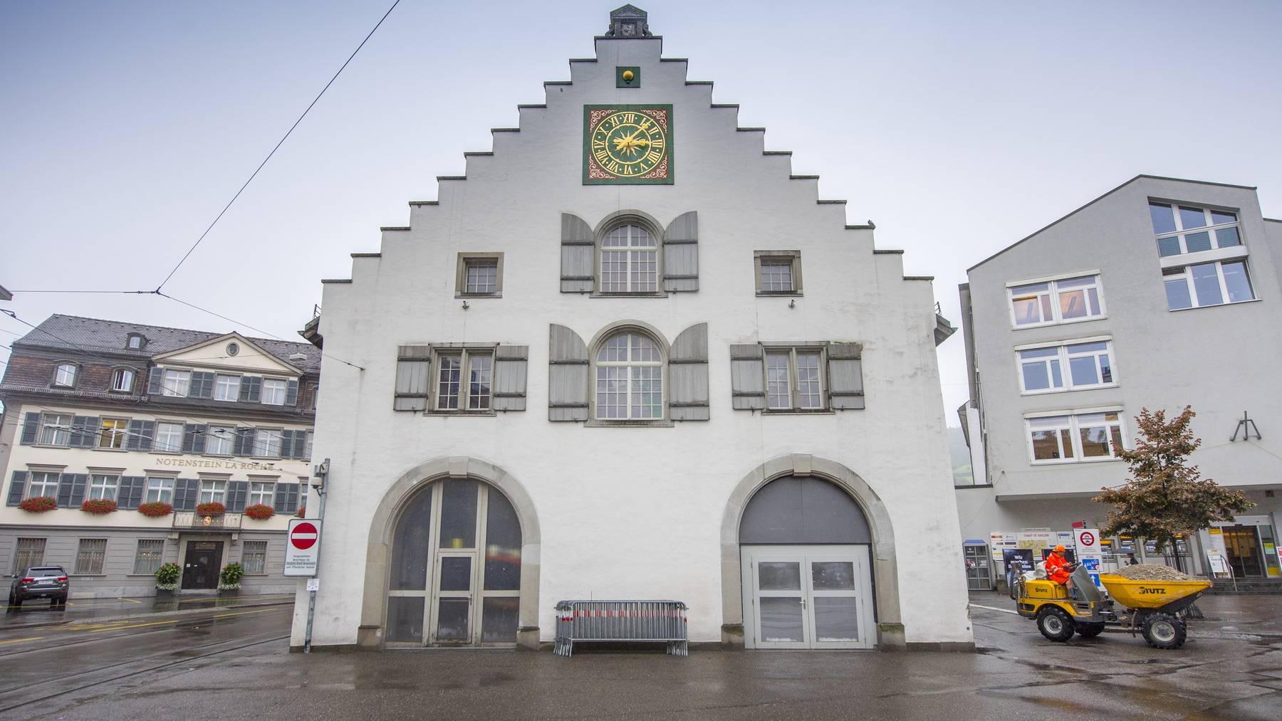 Beim Waaghaus in St.Gallen kam es am Wochenende zu einer Auseinandersetzung zwischen Sicherheitskräften und einem jungen Eindringling