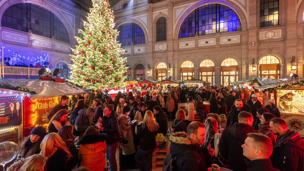 Glühweinduft und Lichterglanz: die Region Zürich im Advent