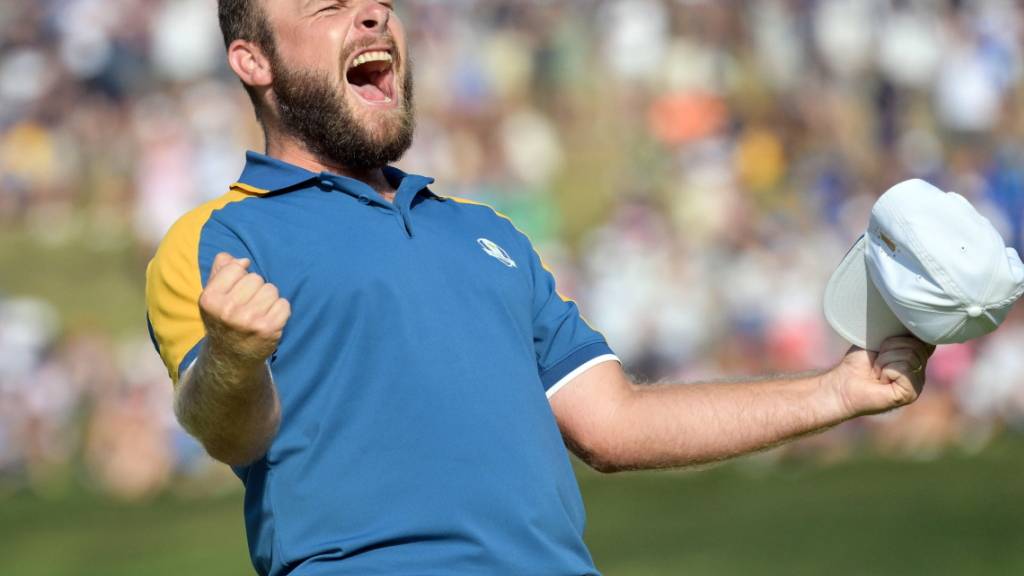 So unbändig jubelte der Engländer Tyrrell Hatton nach seinem Sieg über den US-Golfer Brian Harman