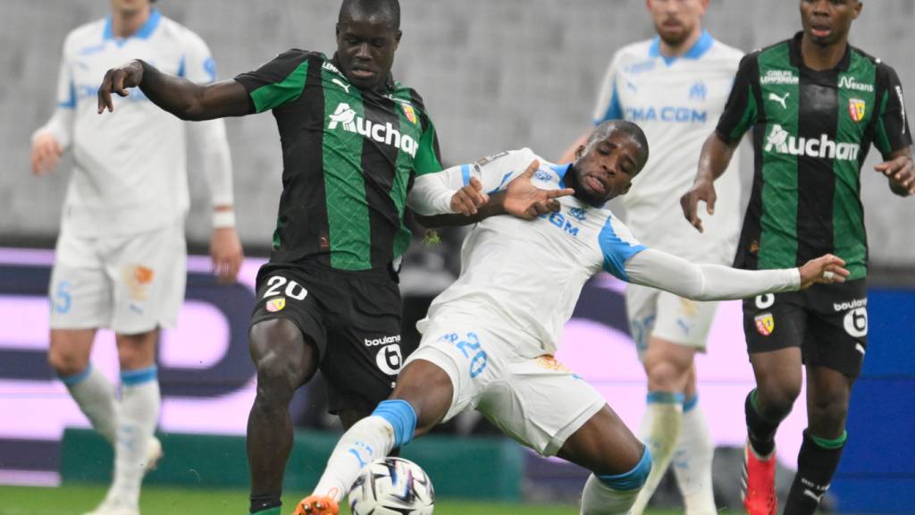 PSG nach Lens' Niederlage in Marseille wieder Erster