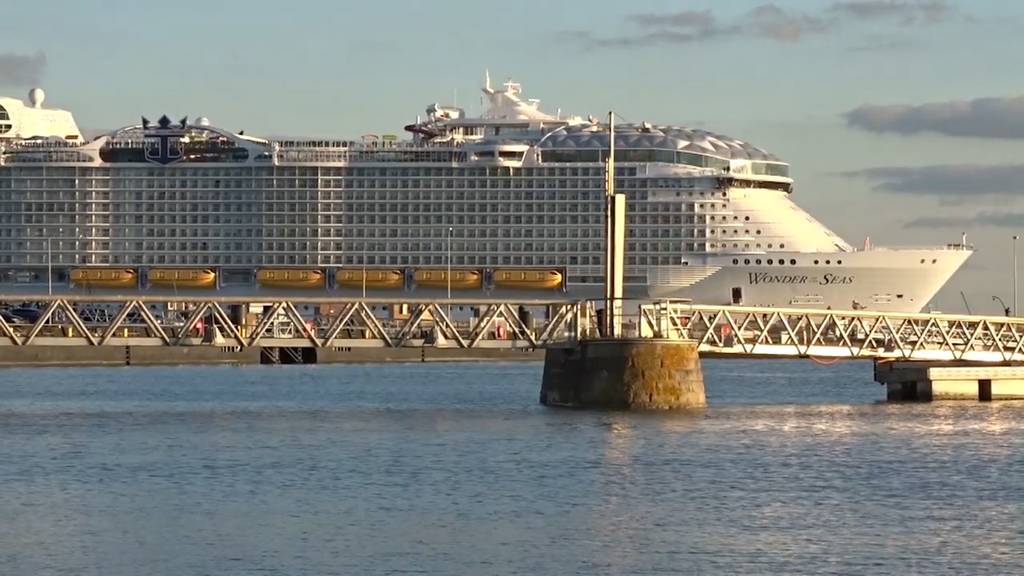 Grösstes Kreuzfahrtschiff der Welt ist in See gestochen