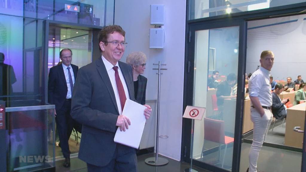 Neues Stromgesetz: Rösti gegen die SVP-Spitze