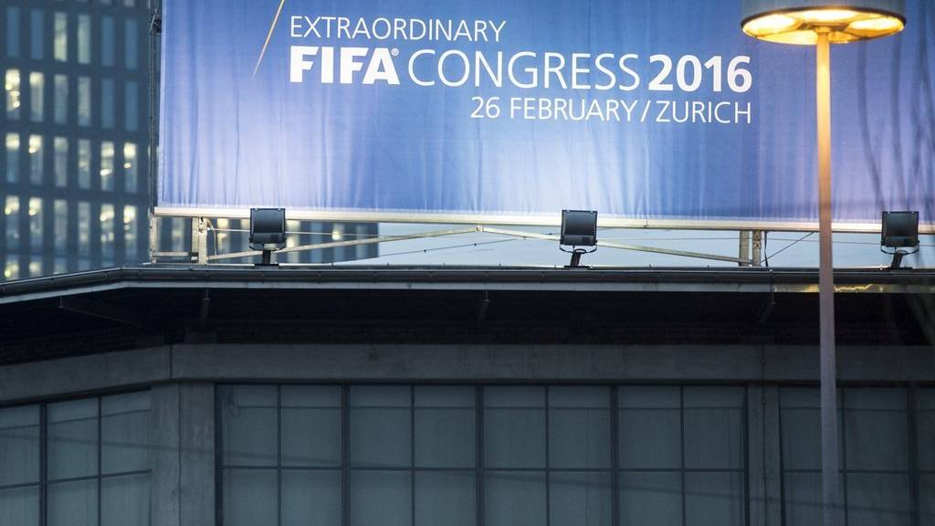 Die Wahl von Blatters Nachfolge entscheidet sich am ausserordentlichen Fifa-Kongress in Zürich.