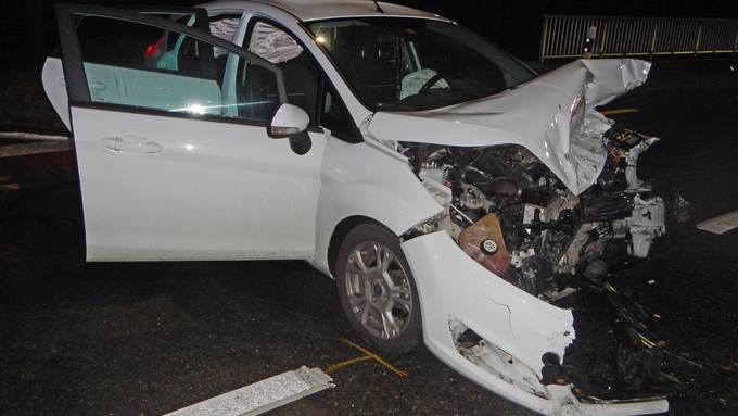 22-jähriger Autofahrer übersieht anderes Auto – sechs Personen verletzt