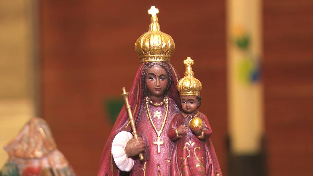 Göttinnen-Ausstellung in Zuger Kirche