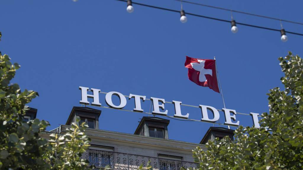 Die Schweizer Hotels haben im Juni weniger Göste aus dem Ausland beherbergt. (Archivbild)