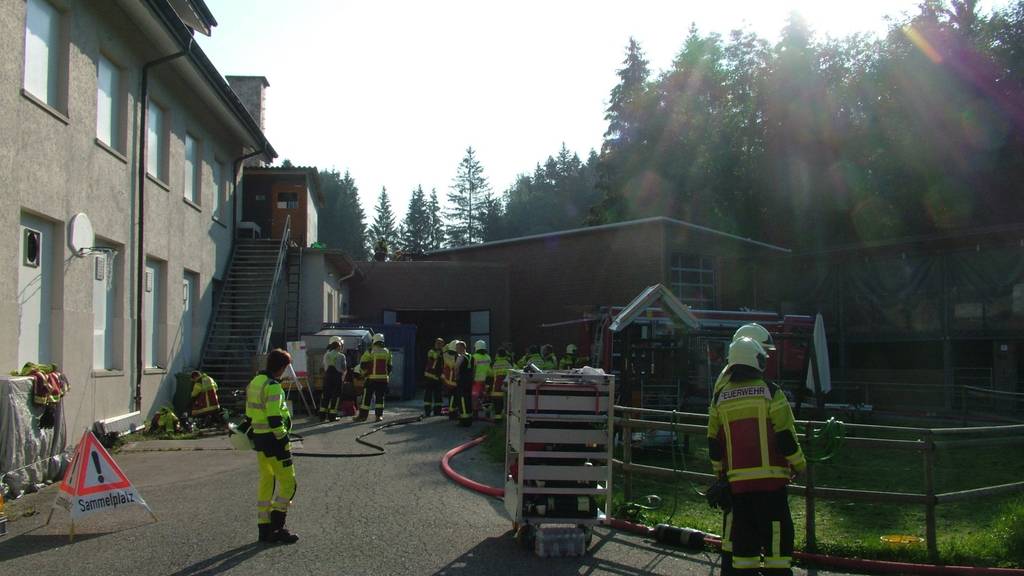 Die Industriehalle im Schönengrund brannte.