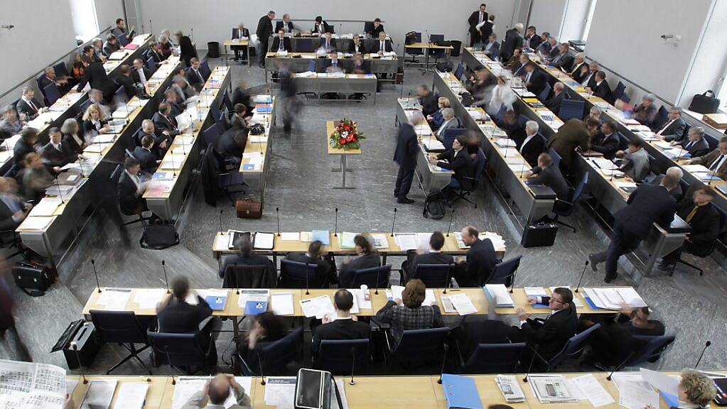 Eine fraktionsübergereifende Mehrheit des Bündner Parlaments setzt sich für Stimmrechtsalter 16 auf kantonaler und kommunaler Ebene ein. (Archivbild)