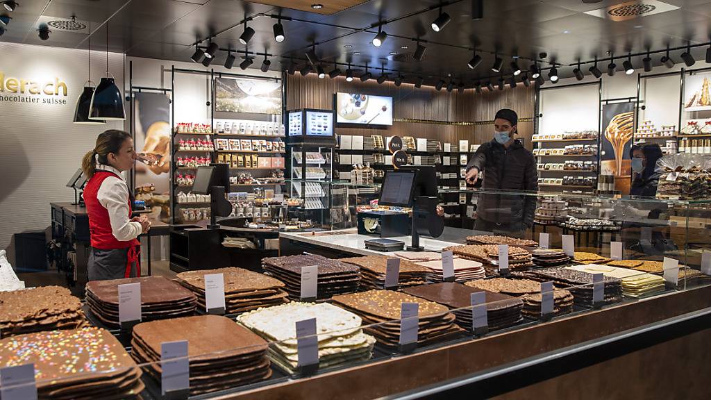 Der Schokoladen-Produzent Läderach baut das US-Geschäft aus. Vom belgischen Konkurrenten Govida Chocolatier übernimmt Läderach die Mietverträge von 34 Standorten in den USA.(Archivbild)