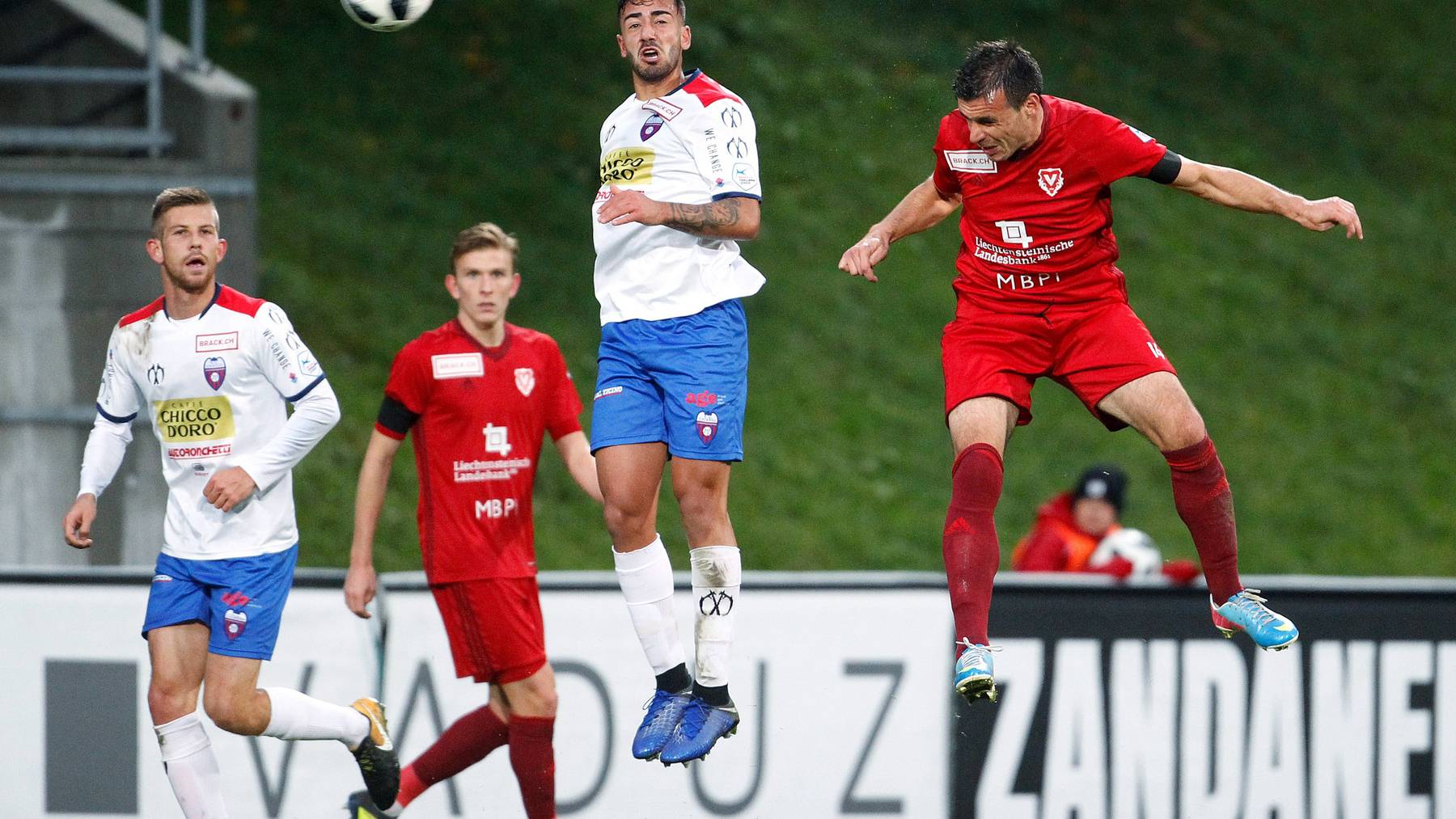 Die Spieler des FC Vaduzs haben am Samstag alles geben. Der Sieg wurde jedoch von zwei Vorfällen überschattet.