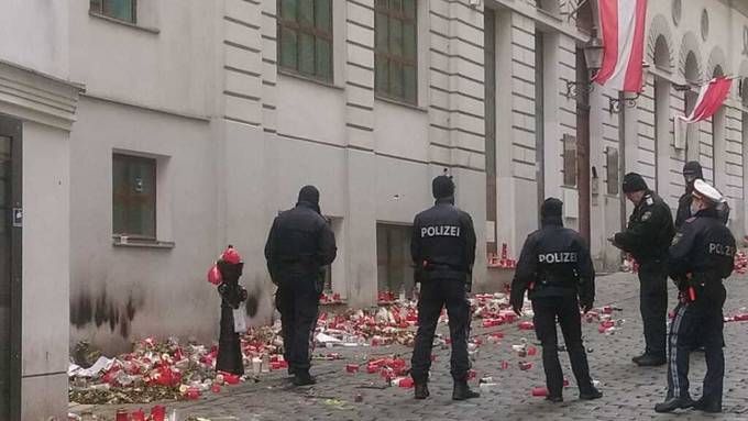 DNA auf Tatwaffe - zwei weitere Festnahmen nach Anschlag in Wien