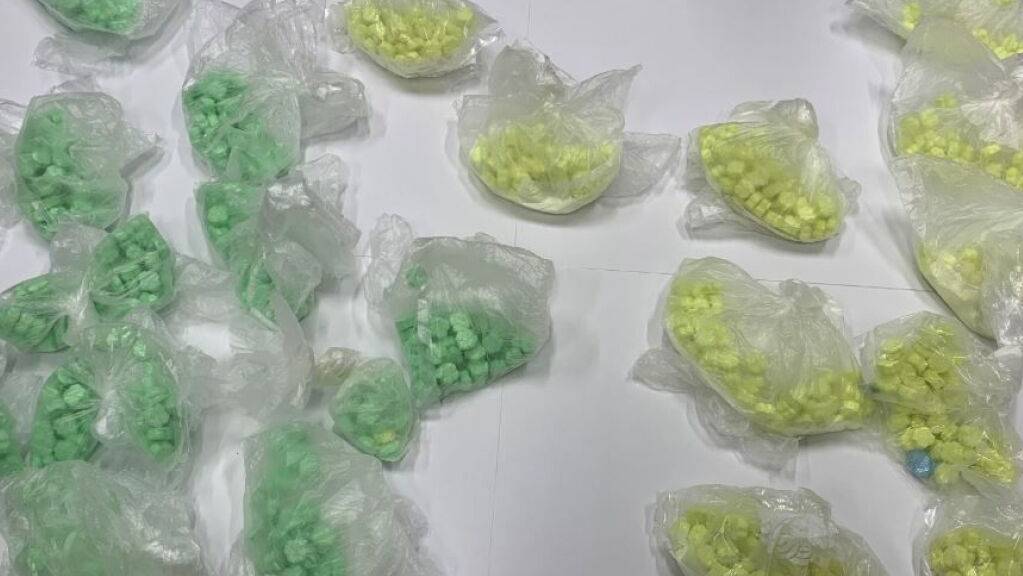 Die 1015 Ecstasy-Pillen waren fein säuberlich in Plastikbeuteln abgepackt.