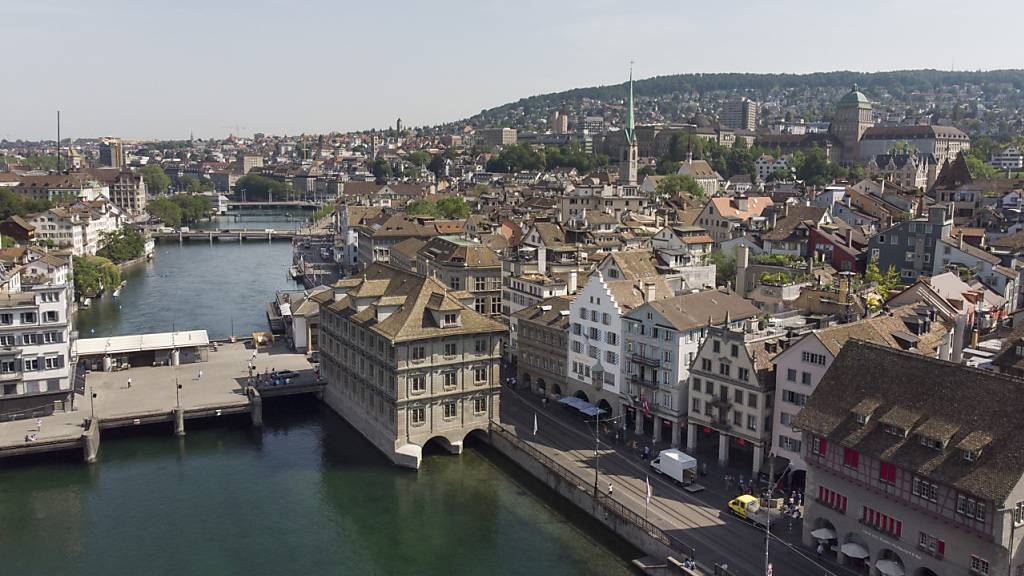 Die «Züri City-Card» soll den Bewohnerinnen und Bewohnern von Zürich als städtischer Ausweis dienen. Am 15. Mai wird über einen Rahmenkredit dafür abgestimmt. (Symbolbild)
