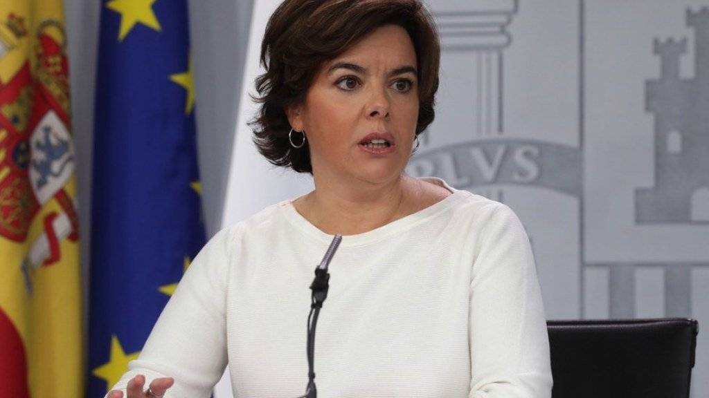 Jeder Dialog müsse im Rahmen der Gesetze stattfinden, sagte Spaniens Vize-Ministerpräsidentin Soraya Saenz de Santamaria. (Archivbild)