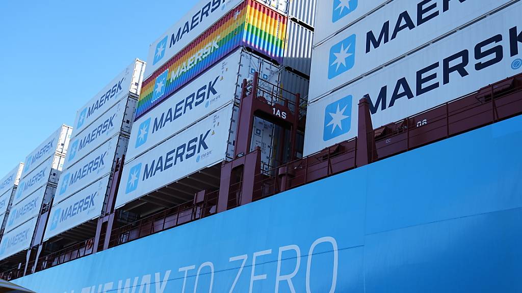 Der Reederei -Konzern Moller-Maersk will sparen und baut jede elfte Stelle ab. (Archivbild)
