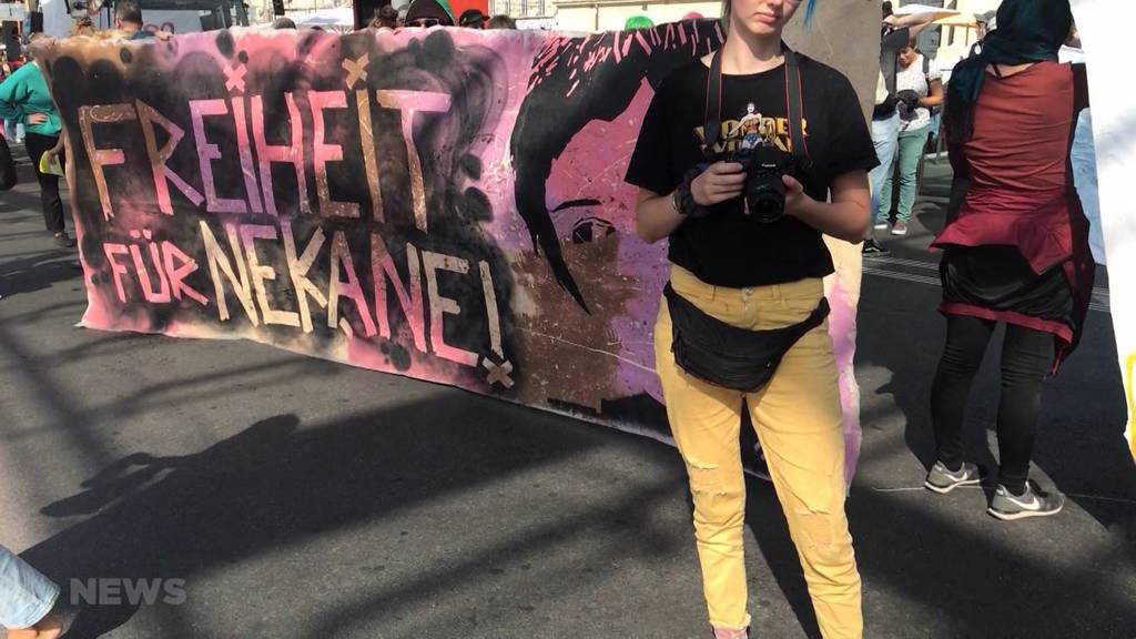 Unbewilligte qu(e)erfeministische Demo