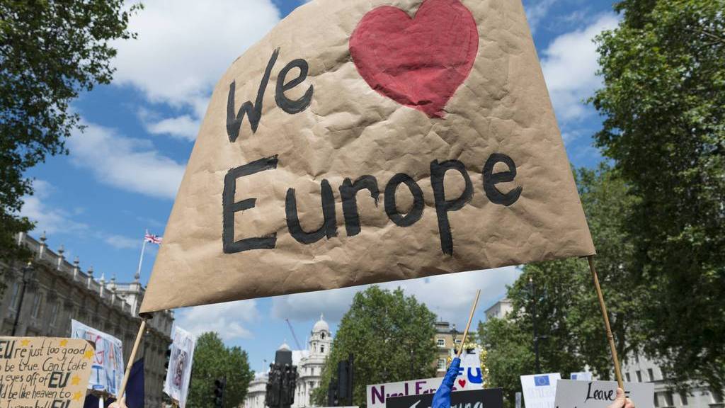 Am Samstag protestierten tausende Briten in London gegen den Austritt aus der EU.