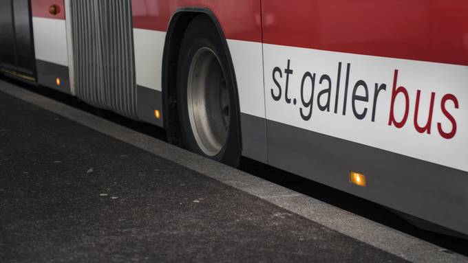 Mit Messer im Bus aufeinander losgegangen