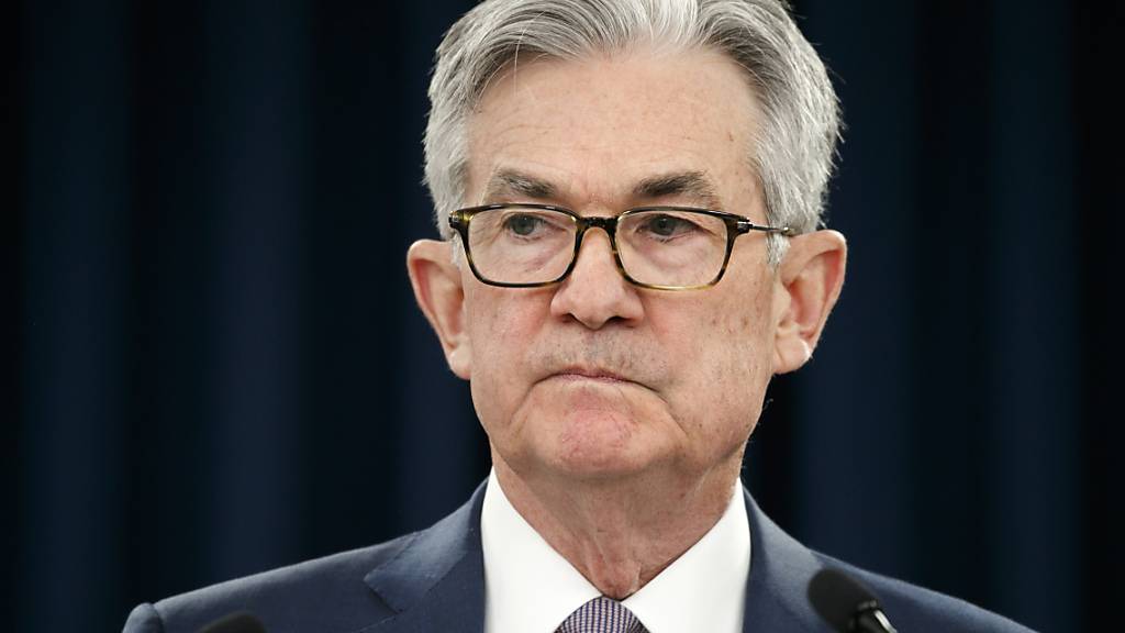 US-Notenbankchef Jerome Powell hat angeordnet, dass die amerikanischen Geschäftsbanken bis Ende Jahr keine Dividenden ausschütten dürfen, um die Kapitalbasis der Institute zu stärken. (Archivbild)