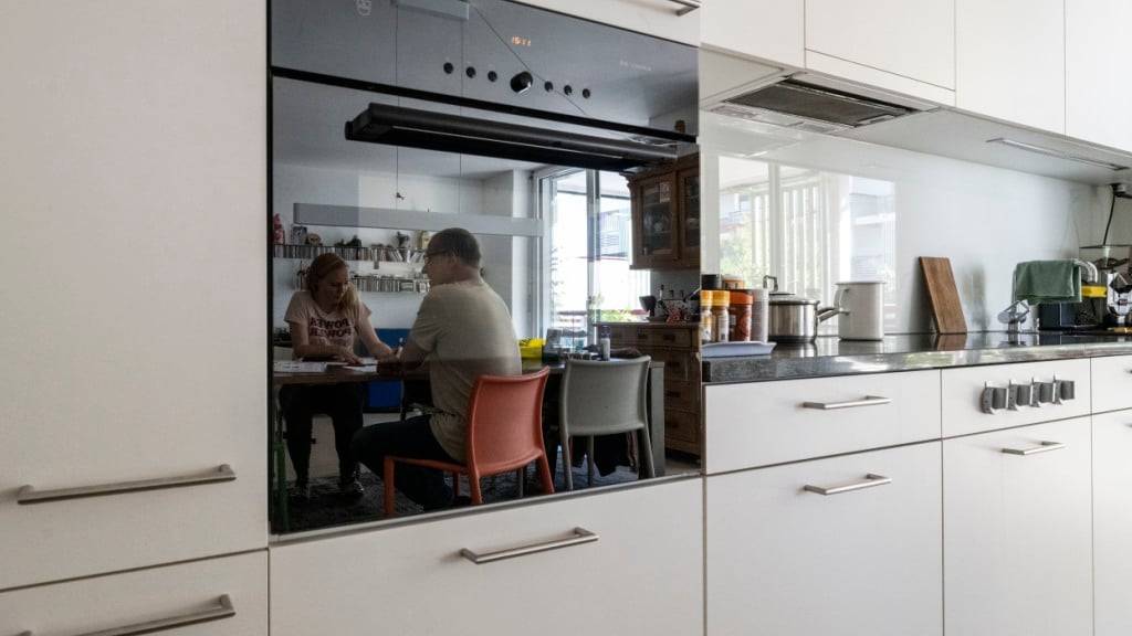 Bei der Vergabe von städtischem Wohnraum sollen Winterthurerinnen und Winterthurer bevorzugt werden, fordert eine SVP-Initiative. (Symbolbild)