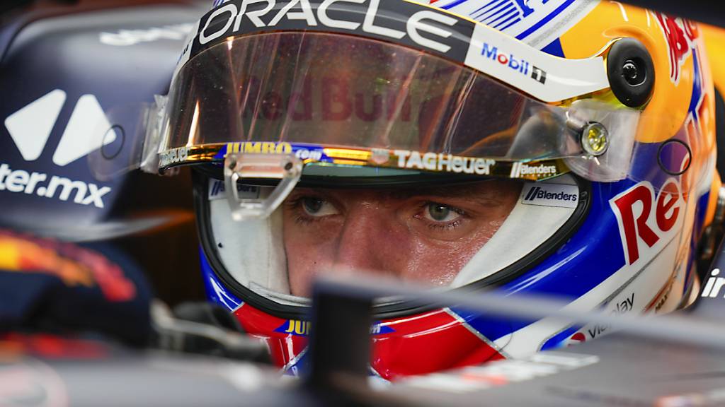Max Verstappen mit finsterer Miene in Singapur