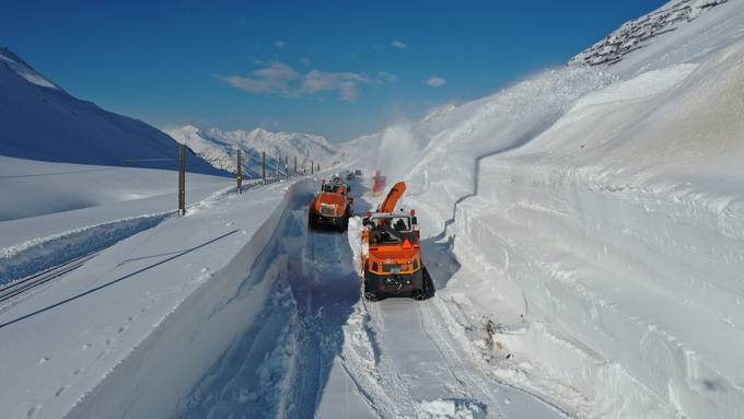 Oberalp eröffnet Urner Alpenpass-Saison – Gotthard folgt vor Auffahrt
