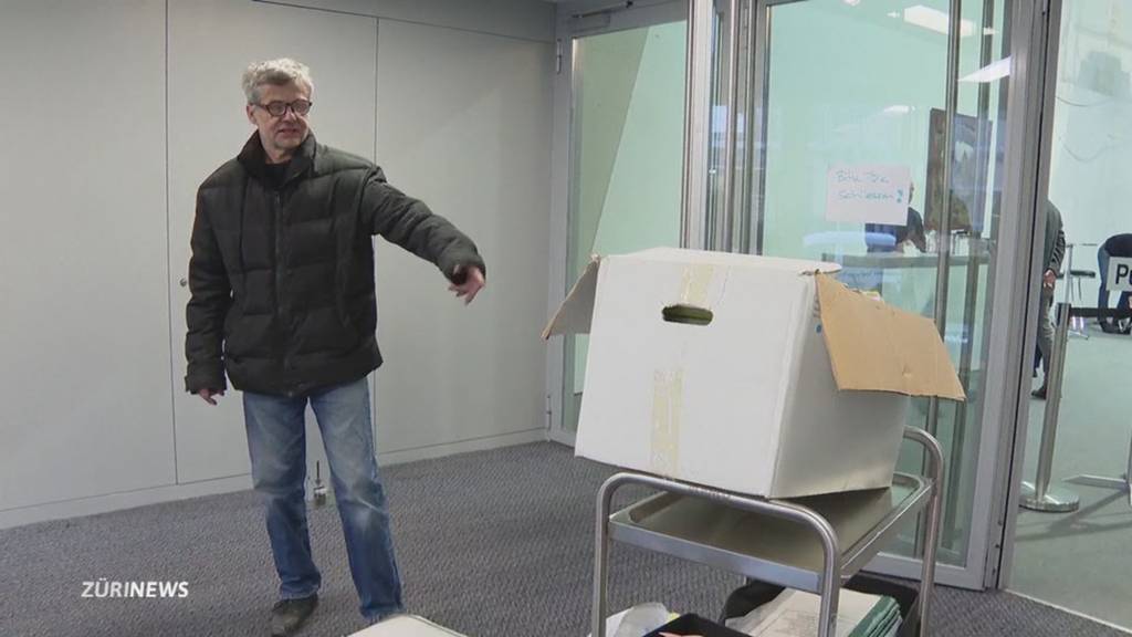 Milieu-Mann deponiert kistenweise Geheimakten